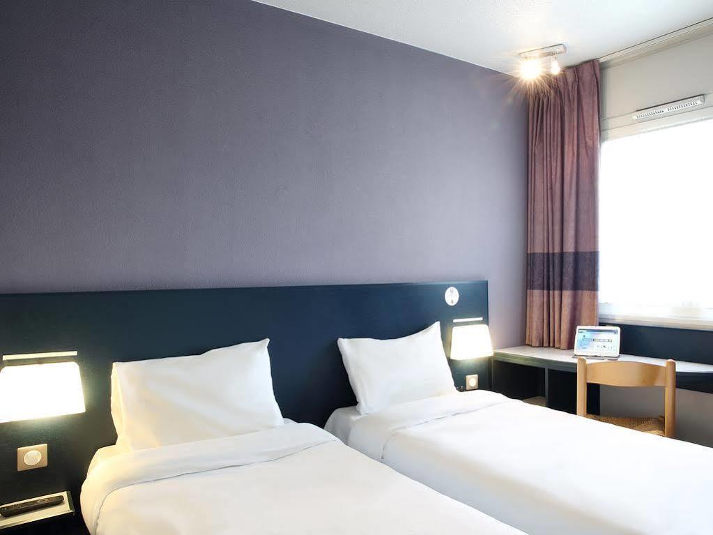 B&B Hotel Hyeres Exterior photo