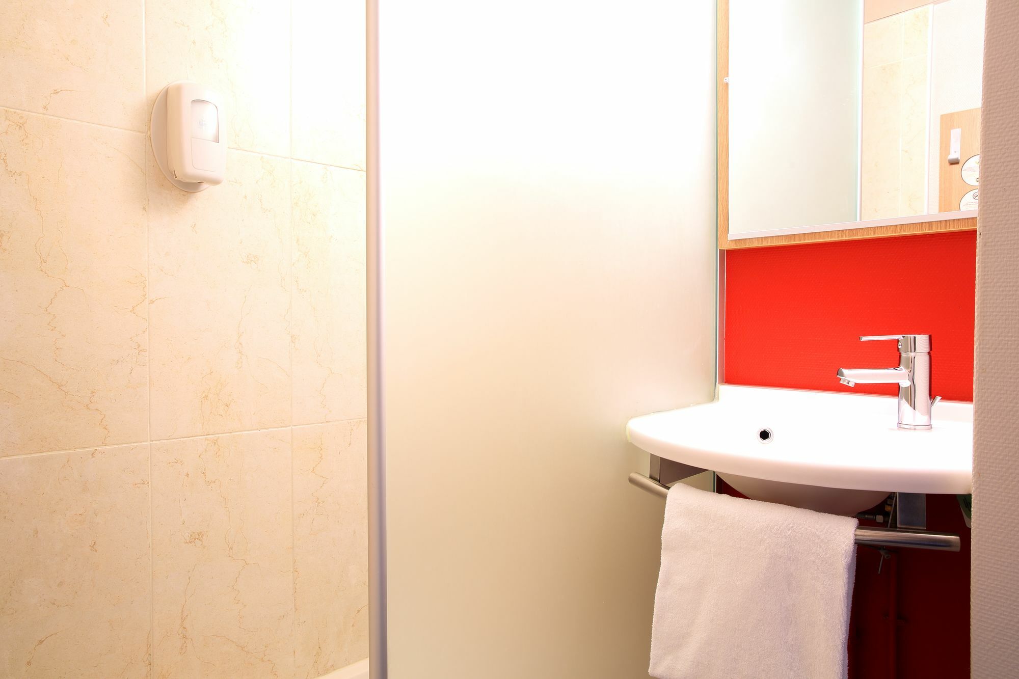 B&B Hotel Hyeres Exterior photo